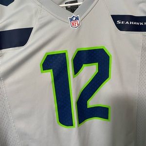 Meet your Posher, Esteban